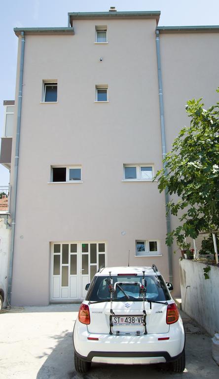 Apartments Put Plokita Split Exteriör bild